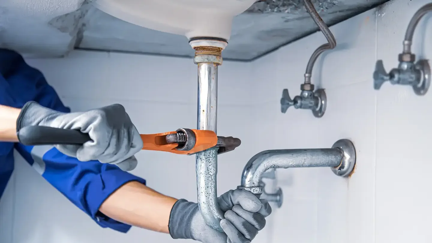 Encanador 24h para vazamento e desentupimento em Colombo, PR